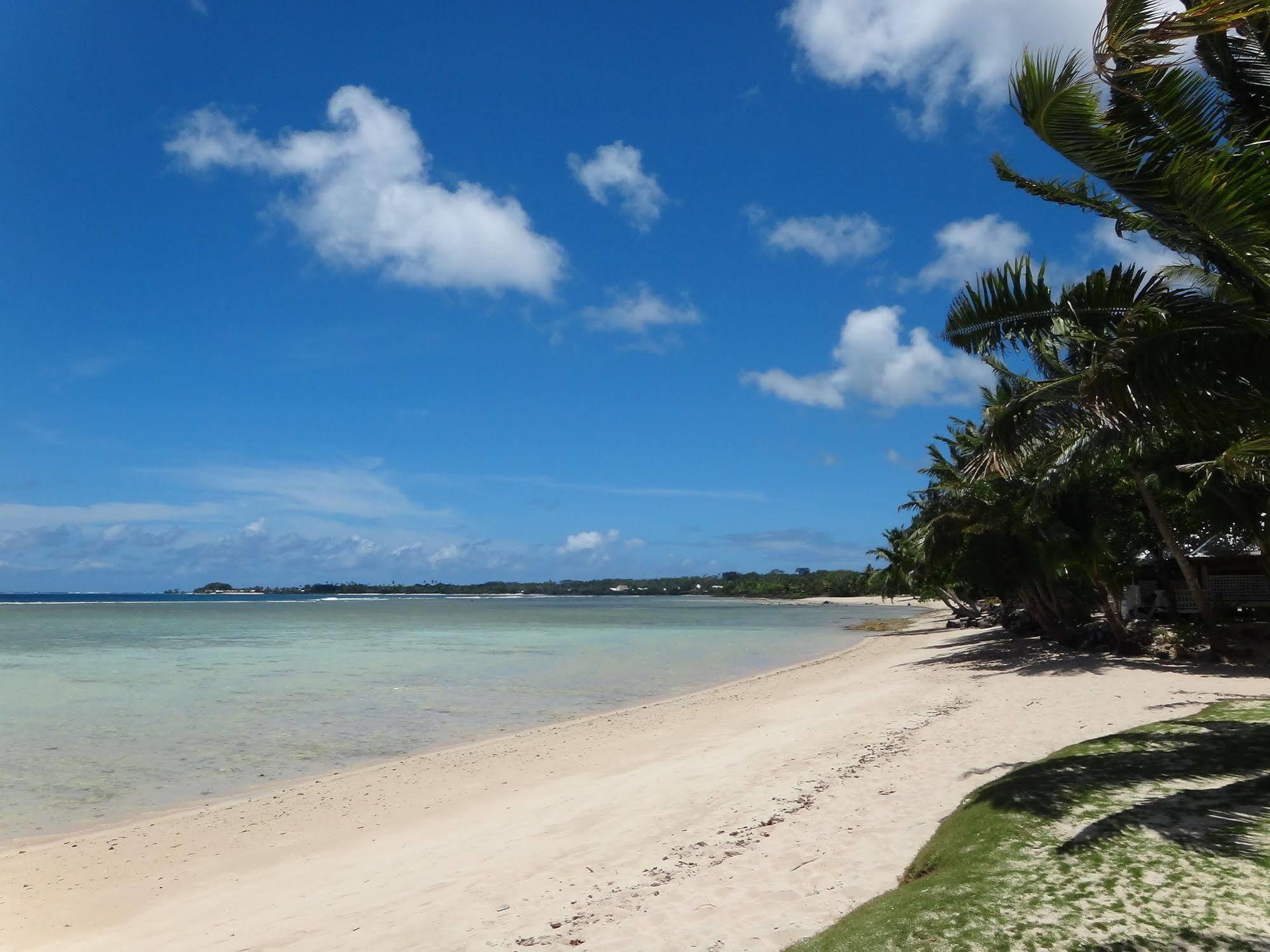 Tailua Beach Fales Manase Esterno foto