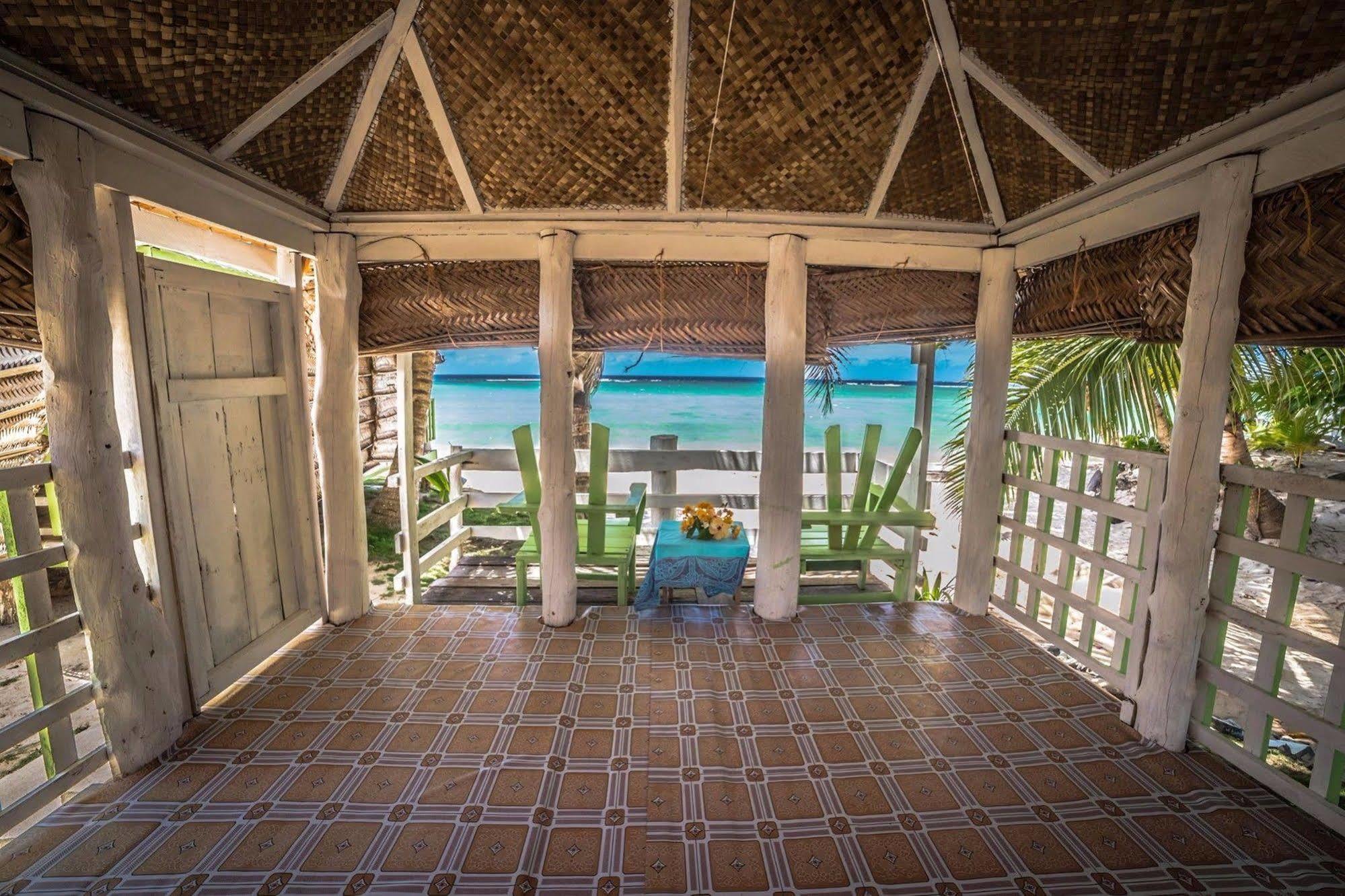 Tailua Beach Fales Manase Esterno foto